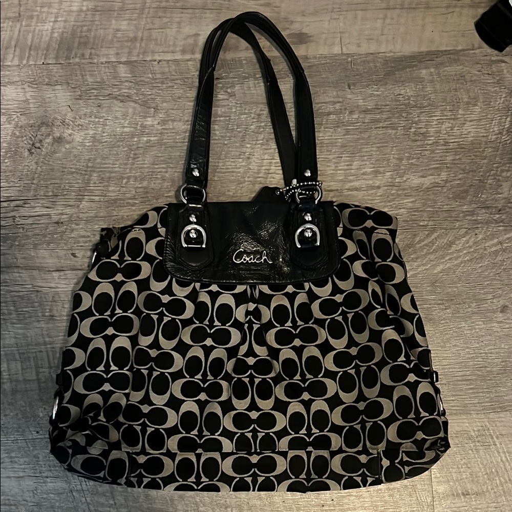 Vintage Coach Ashley signature carryall bag